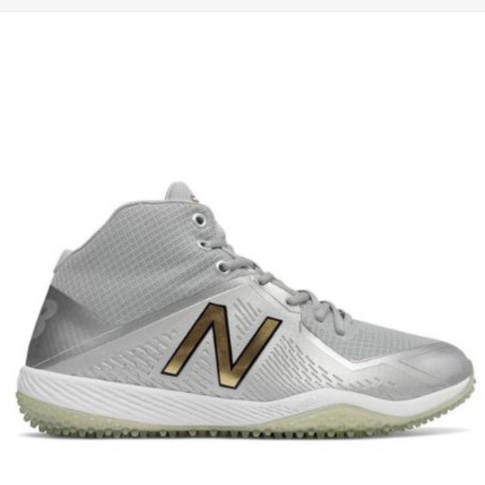 NWOT new balance 4040v4 baseball turfs